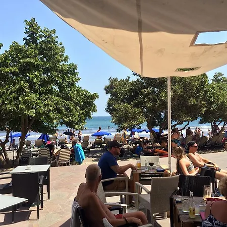 بيت ضيافة Townhouse Arenas Del Mar