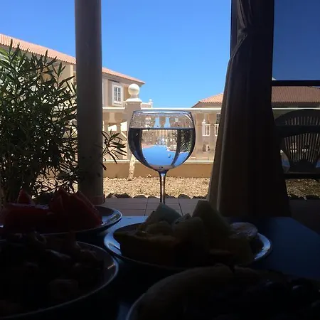 بيت ضيافة Townhouse Arenas Del Mar