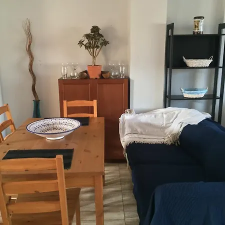 بيت ضيافة Townhouse Arenas Del Mar *